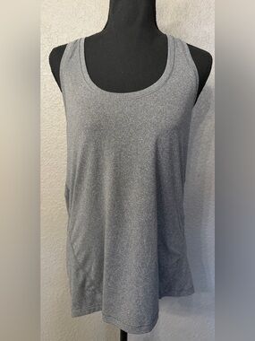 Yogalicious Women’s Sz M Gray Racerback Tank Top Yoga Activewear